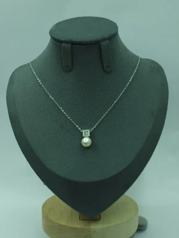 Silver_Lumina_Pearl_Drop_Necklace_For_Women