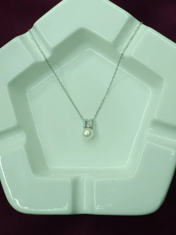 Silver_Lumina_Pearl_Drop_Necklace_For_Women
