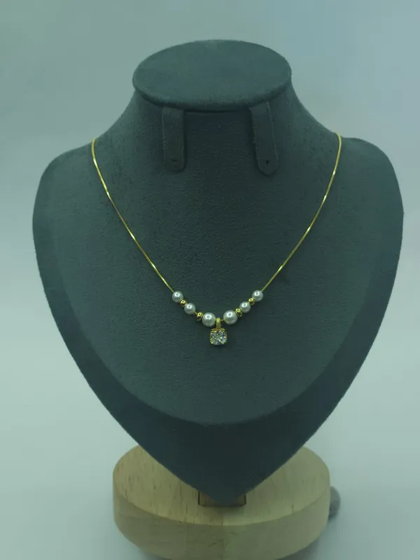 Gold_Celestia_Pearl_Crystal_Necklace_For_Women