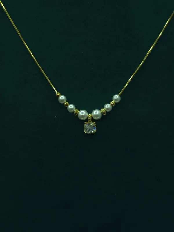 Gold_Celestia_Pearl_Crystal_Necklace_For_Women