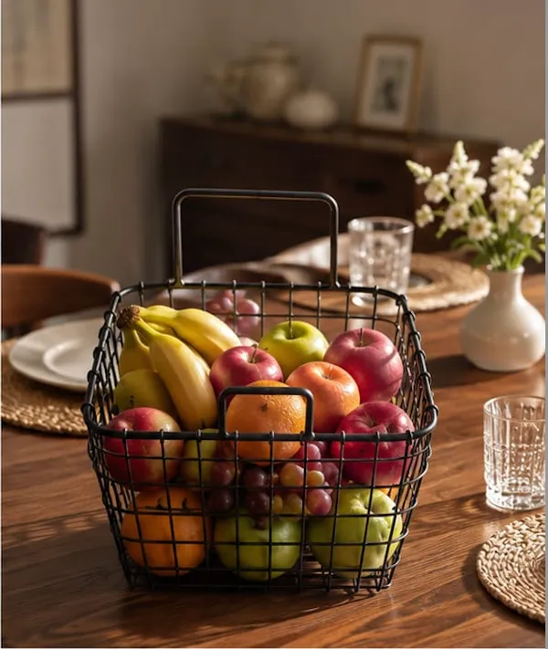 Durable_Handwoven_metal_Fruit_basket.