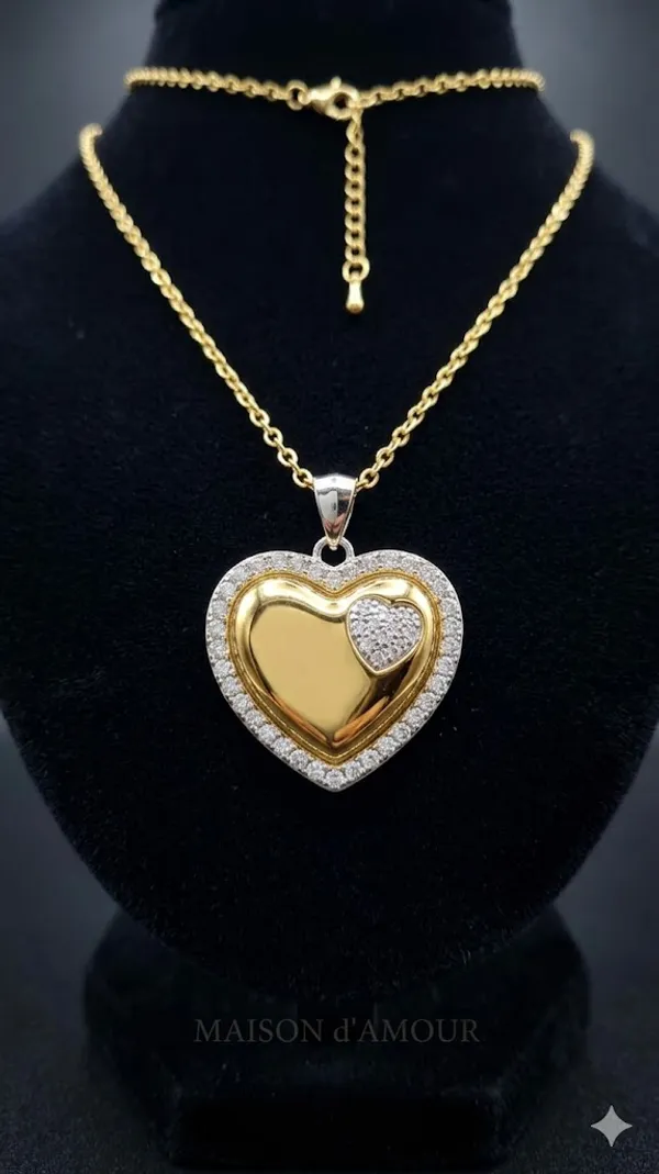 Gold_Stainless_Steel_Pendant_Necklace_For_Women