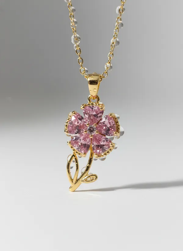 Gold_Stainless_Steel_Pendant_Necklace_For_Women