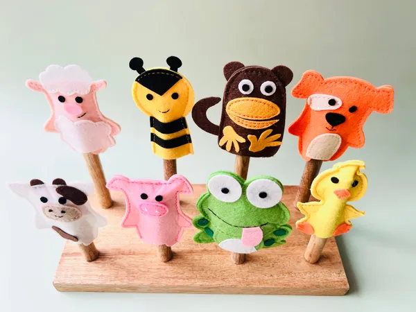 8_Animal_Finger_Puppets_With_A_Storage_Bag