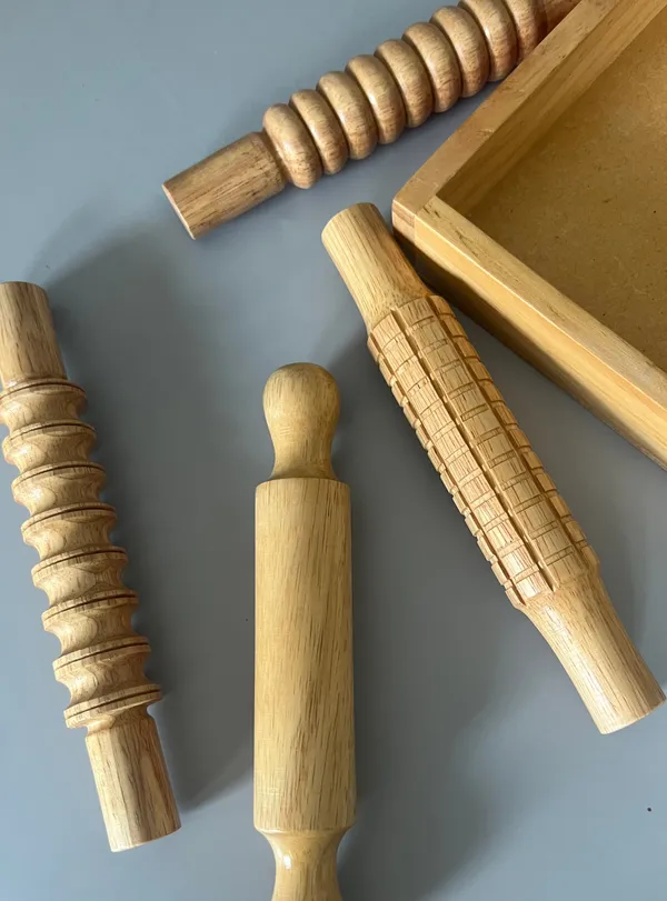 Wooden_Rolling_Pins_With_Tray_Set_Of_4_A_Versatile_Teaching_Aid_For_Inclusive_Learning_Art