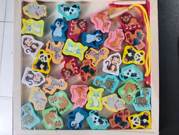 Lacing_Tray_Game_(Mix_Designs)