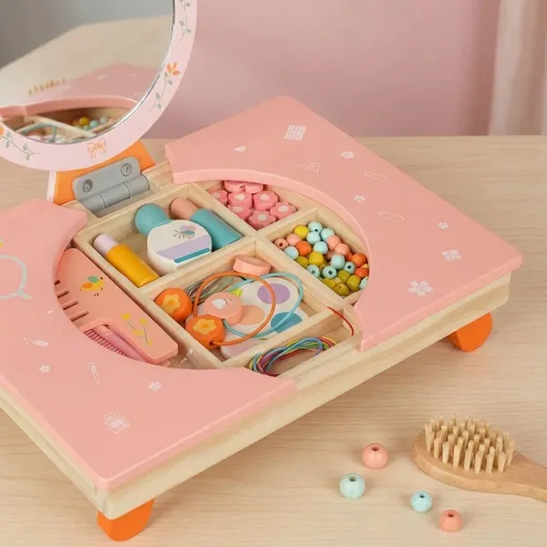 Folding_Dresser
