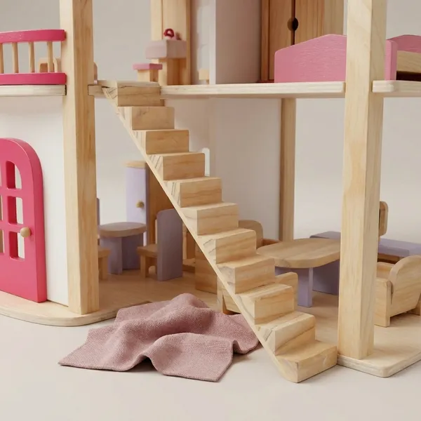 Pink_Doll_House