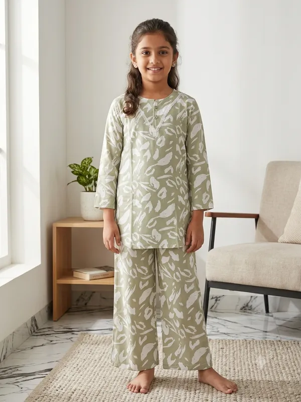 Snitz_Floral_Printed_Co-ord_Set/2_Piece_Suit_For_Girls