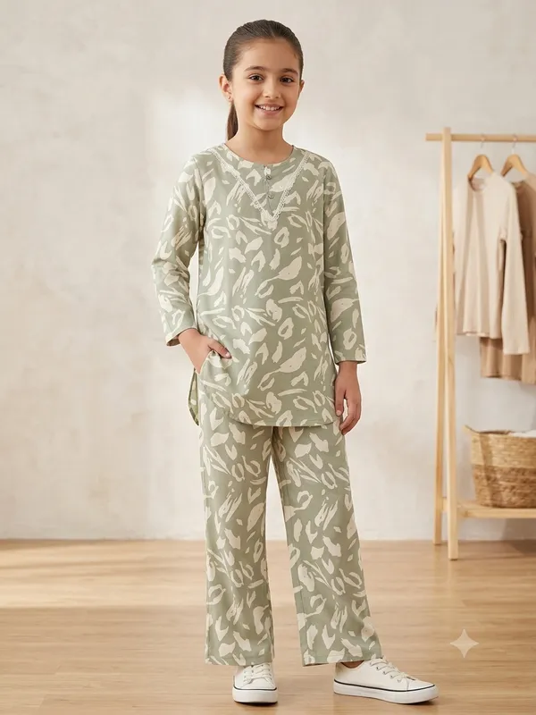 Snitz_Floral_Printed_Co-ord_Set/2_Piece_Suit_For_Girls