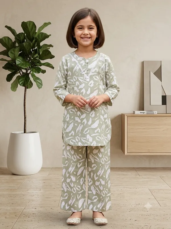 Snitz_Floral_Printed_Co-ord_Set/2_Piece_Suit_For_Girls