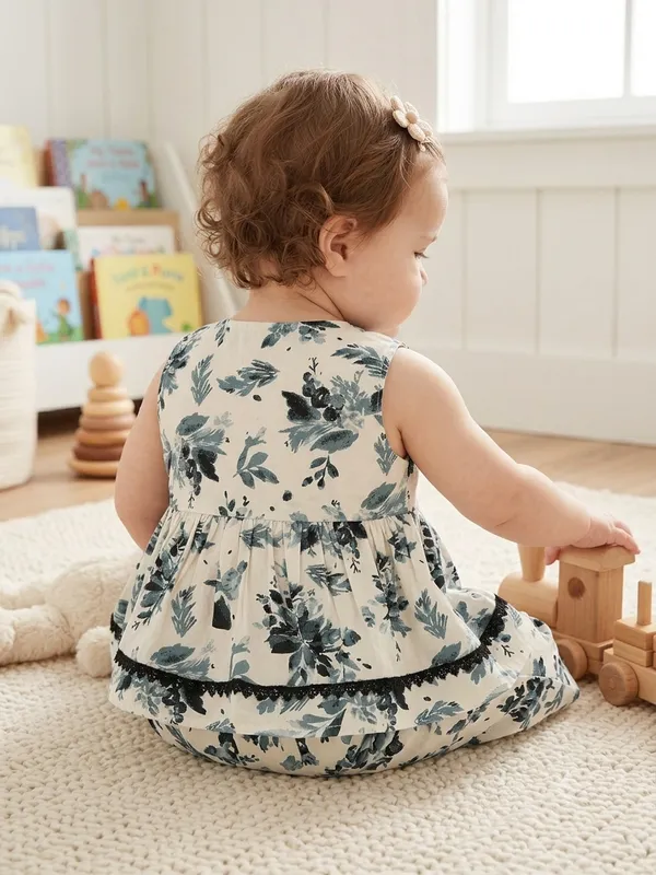 Snitz_printed_Co-ord_Set_/_2_piece_suit_for_baby_girls