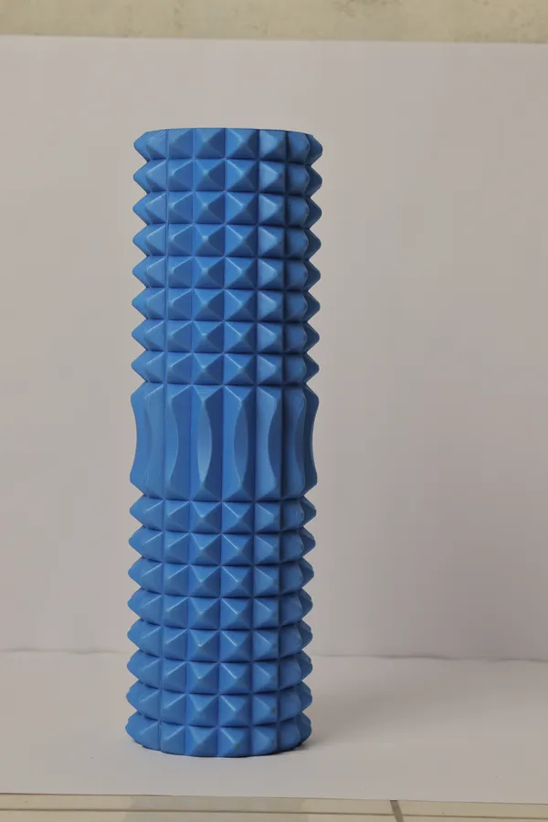 Textured_Foam_Roller_for_Muscle_Recovery_and_Massage
