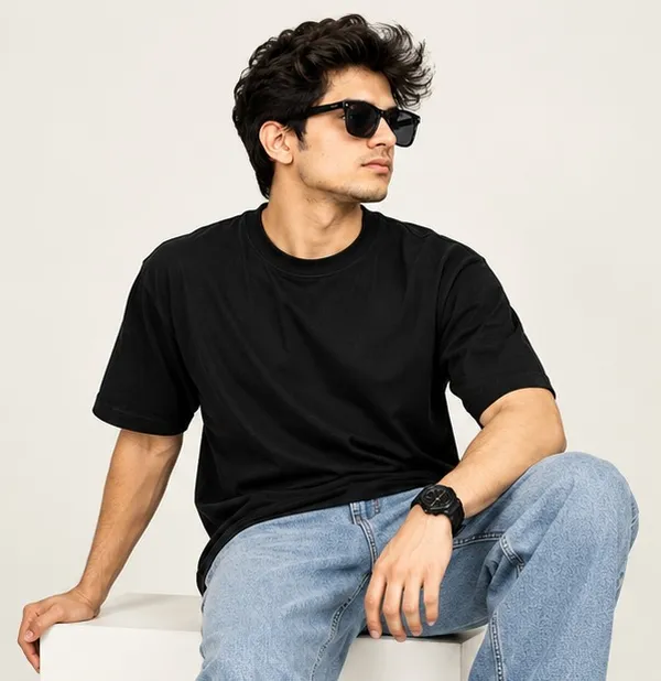 Men's_Black_Oversized_T-Shirt_100%_Cotton_180_GSM_–_Master_Chess_Graphic_Print,_Half_Sleeve_Streetwear_Tee
