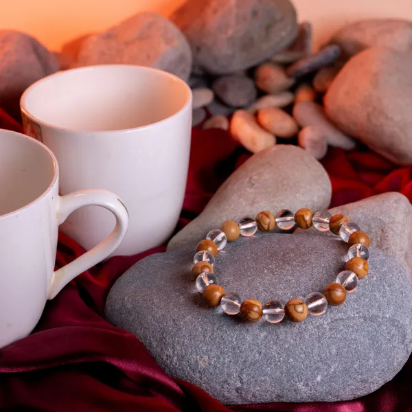 Zenn_Aura_Wood_And_Clear_Quartz_Barcelet_|_Natural_Balance_&_Clarity_(8_MM)