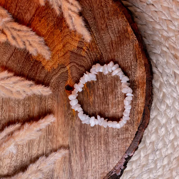 Zenn_Aura_Rainbow_Moonstone_Bracelet_|_Balance_&_Harmony_(Chip_Bracelet)