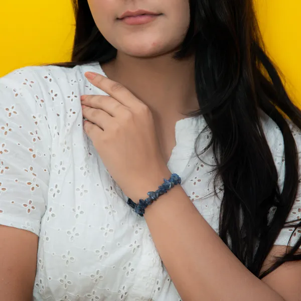 Zenn_Aura_Sodalite_Bracelet_|_Insight_&_Expression_(Chip_Bracelet)