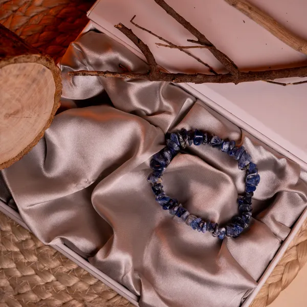 Zenn_Aura_Sodalite_Bracelet_|_Insight_&_Expression_(Chip_Bracelet)