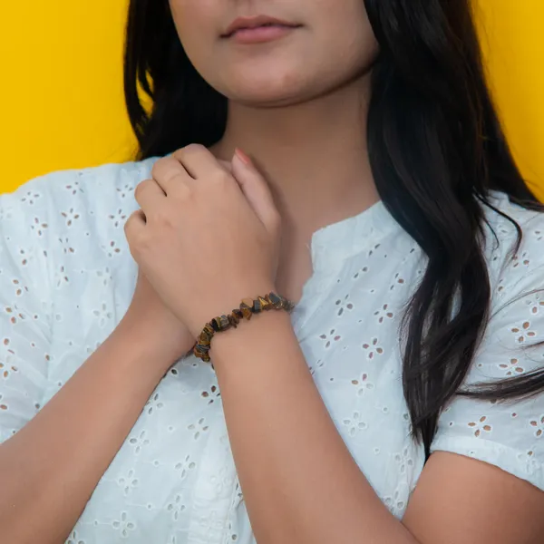 Zenn_Aura_Tigers_Eye_Bracelet_|_Strength_&_Confidence_(Chip_Bracelet)