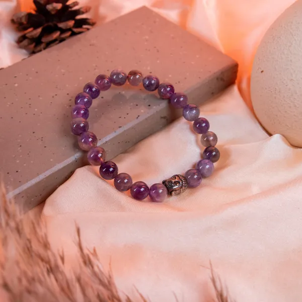 Zenn_Aura_Amethyst_Bracelet_|_Spiritual_Calm_&_Inner_Wisdom_(8_MM_Buddha_Charm)