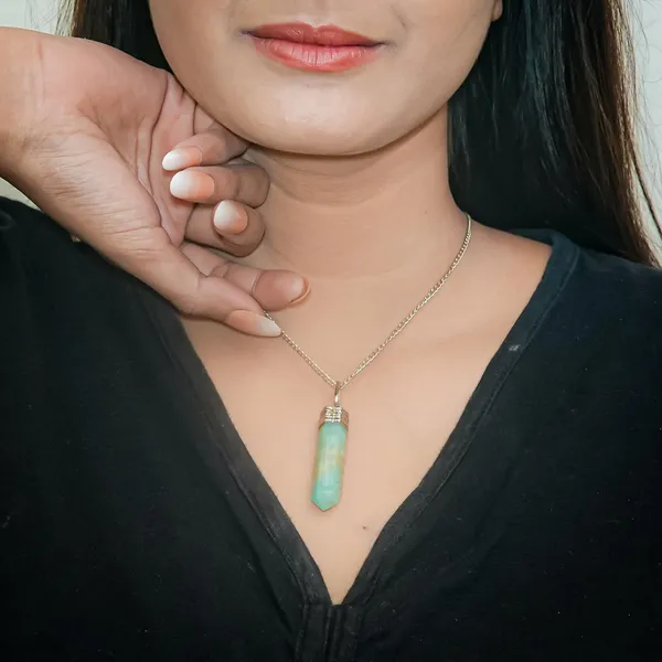 Zenn_Aura_Amazonite_Pencil_Pendant_|_Calm_Communication_Point