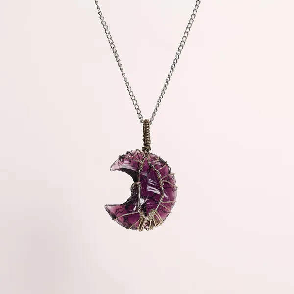 Zenn_Aura_Amethyst_Moon_Pendant_|_Intuition_&_Serenity_Moon