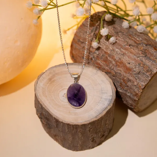 Zenn_Aura_Amethyst_Oval_Pendant_|_Focus_&_Tranquility