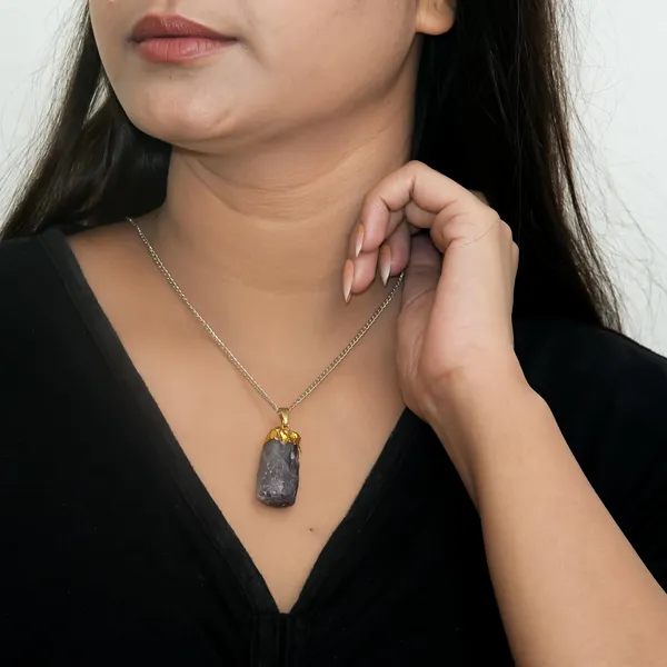 Zenn_Aura_Amethyst_Raw_Pendant_|_Natural_Spiritual_Healer