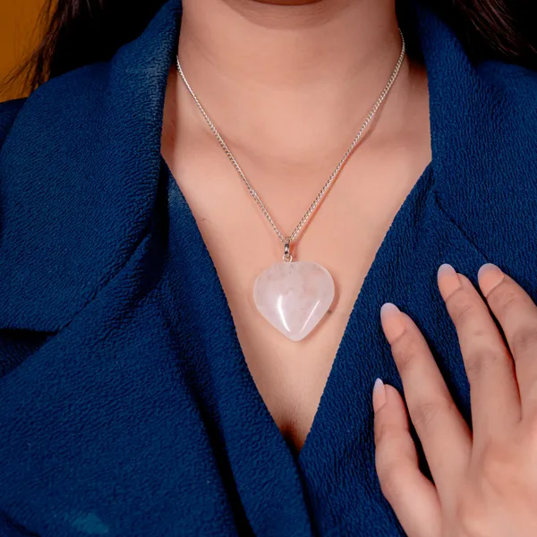 Zenn_Aura_Clear_Quartz_Heart_Pendant_|_Heart_of_Clarity_(Large)