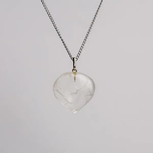 Zenn_Aura_Clear_Quartz_Heart_Pendant_|_Heart_of_Clarity_(Large)
