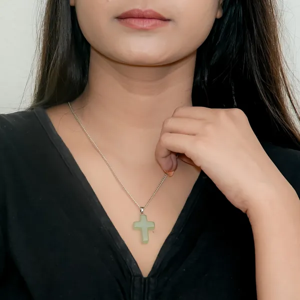 Zenn_Aura_Green_Aventurine_Cross_Pendant_|_Faith_in_Abundance