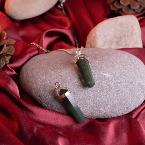 Zenn_Aura_Green_Jade_Pencil_Pendant_|_Stone_of_Harmony