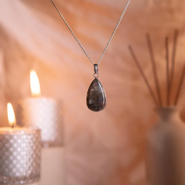 Zenn_Aura_Labradorite_Drop_Shape_Pendant_|_Mystical_Energy_Drop