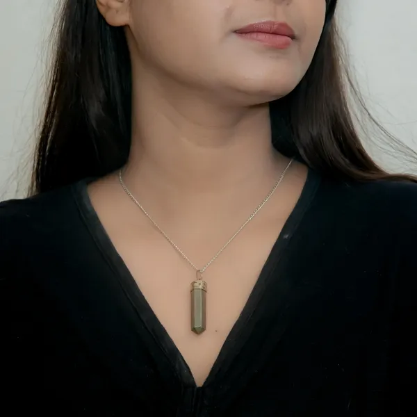 Zenn_Aura_Pyrite_Pencil_Pendant_|_Focused_Wealth_Point