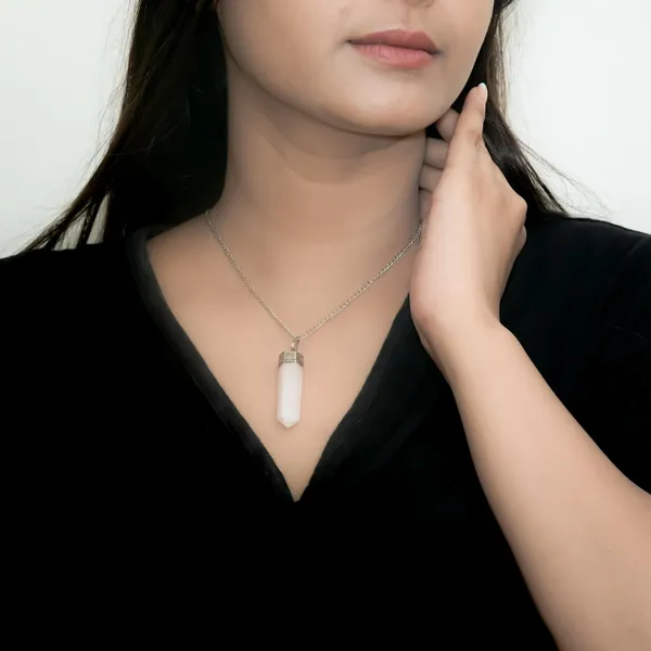 Zenn_Aura_Rose_Quartz_Pencil_Pendant_|_Focused_Love_Point_(Large)