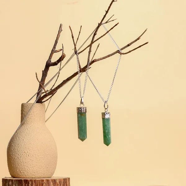 Zenn_Aura_Dark_Green_Aventurine_Pendant_|_Stone_of_Growth