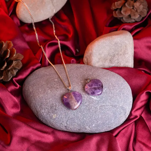 Zenn_Aura_Amethyst_Heart_Pendant_|_Love_&_Spiritual_Growth_(Small)