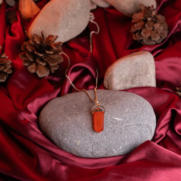 Zenn_Aura_Carnelian_Pencil_Pendant_|_Creative_Focus_Point_(Small)