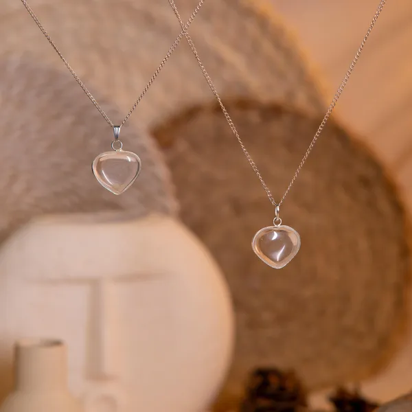 Zenn_Aura_Clear_Quartz_Heart_Pendant_|_Heart_of_Clarity_(Medium)