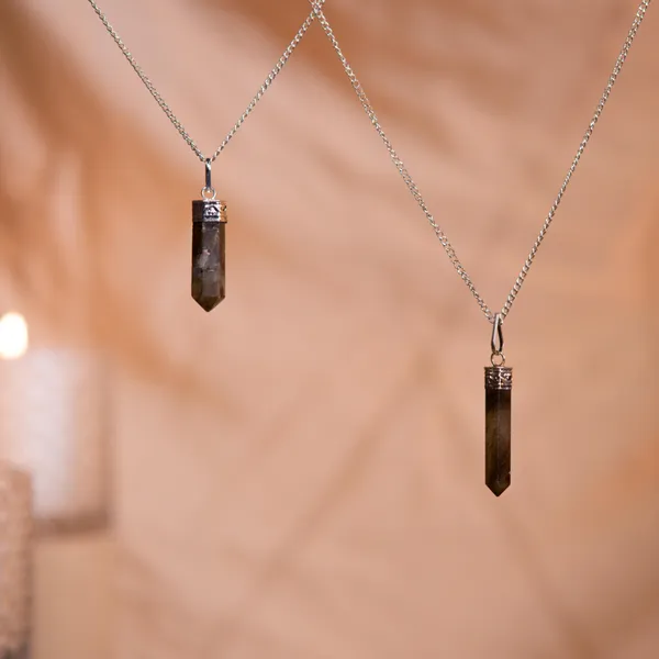 Zenn_Aura_Labradorite_Pencil_Pendant_|_Transformation_Focus_Point_(Small)