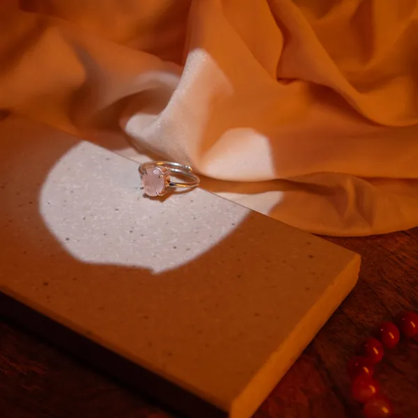 Zenn_Aura_Rose_Quartz_Ring_|_Unconditional_Love_(Diamond_Shaped)