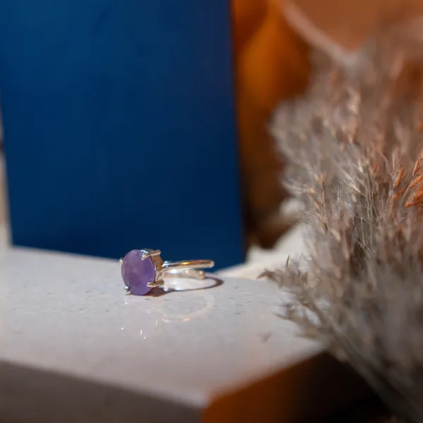 Zenn_Aura_Amethyst_Ring_|_Spiritual_Calm