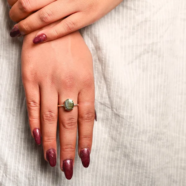 Zenn_Aura_Labradorite_Ring_|_Magic_&_Intuition