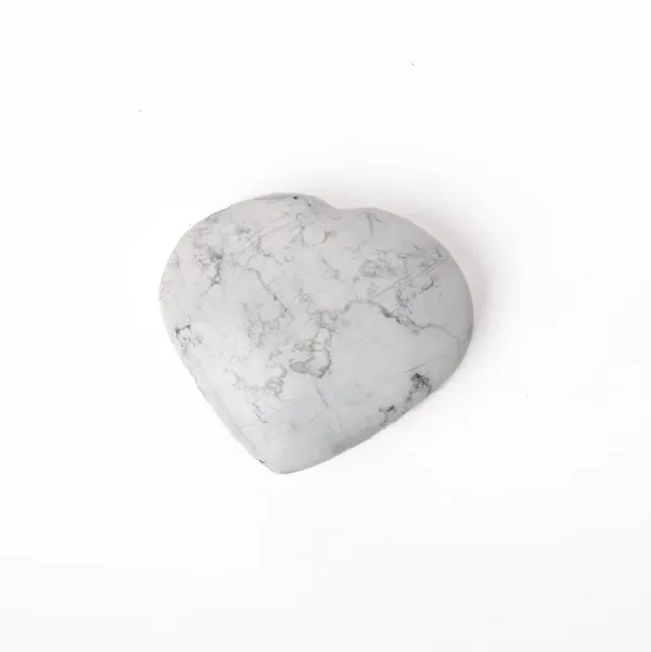 Zenn_Aura_Howlite_Heart_|_Calmness_&_Awareness_(3_Inch)