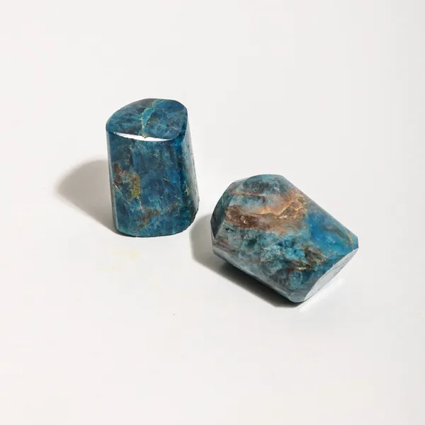 Zenn_Aura_Blue_Apatite_Tumble_|_Inspiration_&_Motivation_(Pack_of_9)
