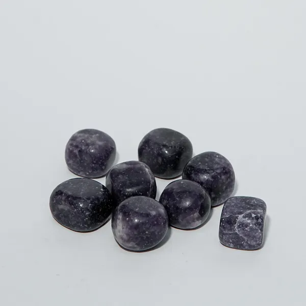 Zenn_Aura_Brazilian_Lepidolite_Tumble_|_Calm_&_Renewal_(Pack_of_9)