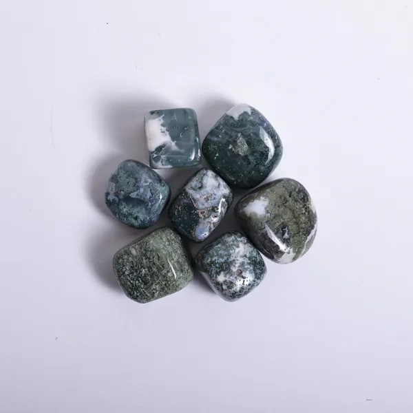 Zenn_Aura_Moss_Agate_Tumble_|_Growth_&_Grounding_(Pack_of_9)