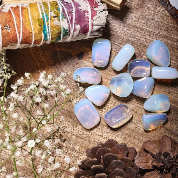 Zenn_Aura_Opalite_Tumble_|_Inspiration_&_Transition_(Pack_of_9)