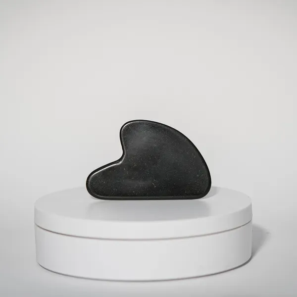 Zenn_Aura_Black_Tourmaline_Gua_Sha_|_Shield_&_Sculpt