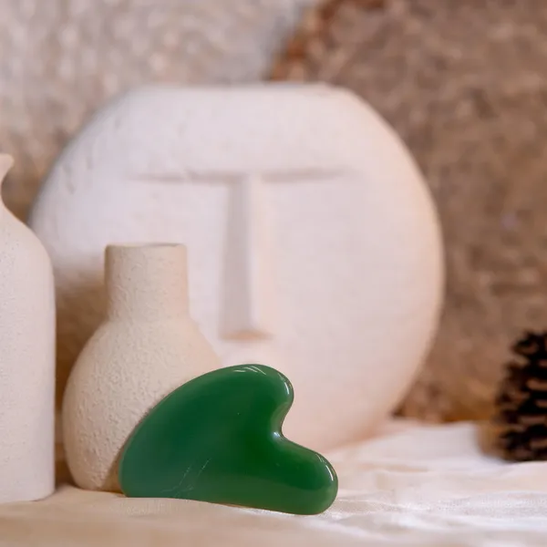 Zenn_Aura_Green_Aventurine_Gua_Sha_|_Balance_&_Renewal